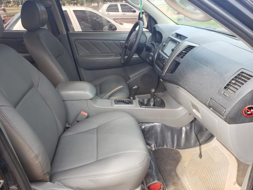 Toyota Hilux Srv