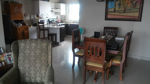Vendo Apartamento De 3 Habitaciones 4to Piso En El Gala
