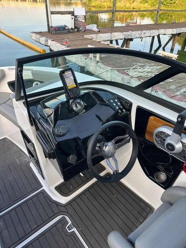 Lancha Mestra 212 + Motor Mercury 100hp 4t Ano 2026 Zero!