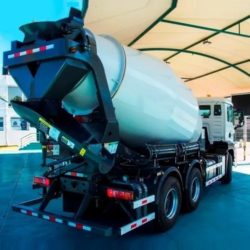 Imagen 3 de 8 de Sitrak Revolvedora De Concreto C7h 360hp 25t 6x4