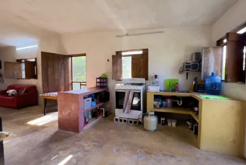 Casa En Venta En Segunda Fila De Las Playas De Sisal, Yucatán.