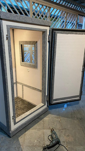 Imagem 1 de 9 de Cabine De Locução/gravação