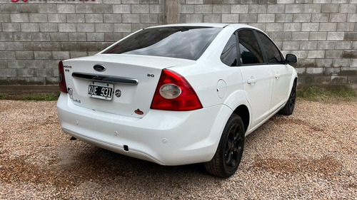 Ford Focus 2 2.0 Ghia Mt