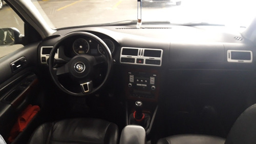 Volkswagen Bora 1.8 Highline T 180cv Cuero
