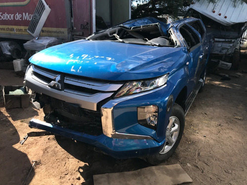 Imagen 1 de 13 de Desarmo Mitsubishi L200 Diesel 4x4 Año 2020 Solo Por Partes