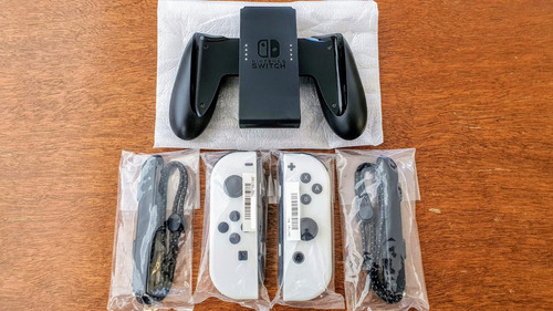 Joy Con Nintendo Switch Oled Originales + Comfort Grip