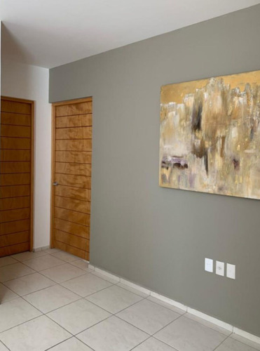 Venta De Casa En Centro Sur, Claustros Del Sur, 4 Recamaras, 4.5 Baños, Jardín