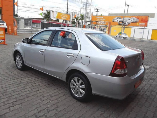 Imagem 6 de 8 de Toyota Etios 1.5 X Plus Sedan 16v Flex 4p Automático