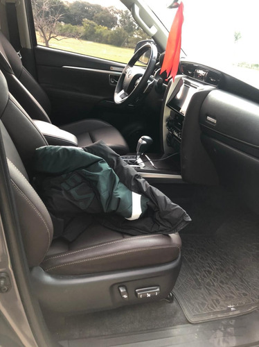 Toyota Hilux 2.8 Cd Srx 177cv 4x4 At 2020