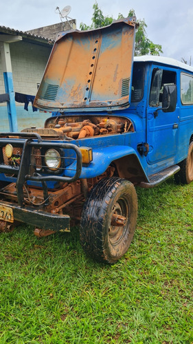 Toyota Bandeirante 3.7 Cab. Simples Longa 2p