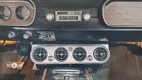 Imagen 12 de 15 de Ford Mustang 4.7 V8 Cabrio 1965
