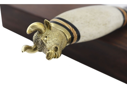 Imagem 4 de 5 de Garfo Churrasco Tridente Zakharov Golden Bull Cabo Osso