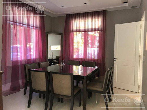 Imagen 16 de 30 de Impecable Casa En Venta Con Fondo Al Golf En Abril Club De Campo