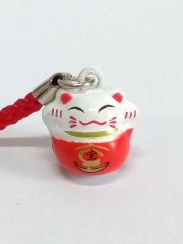 Imagem 3 de 3 de Chaveiro Maneki Neko C/ Guizo Pingente P/ Celular Ref-b Novo