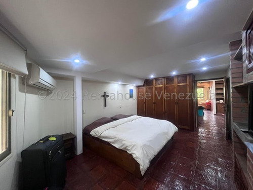 Impecable Y Bello Apartamento En Alquiler Ubicado En San Román 24-22455