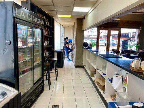Se Vende Derecho A Llave, Local De Comida (83982)