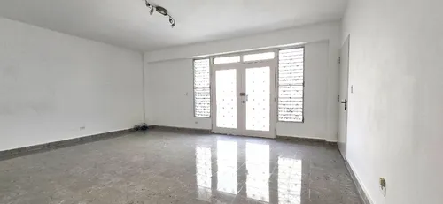 Impecable, Amplio, Frenta A El Parque Del Carmen (benito Juárez)