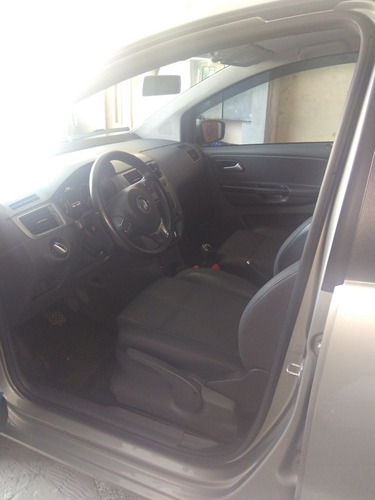Volkswagen Fox 1.6 Comfortline Total Flex 5p 2015