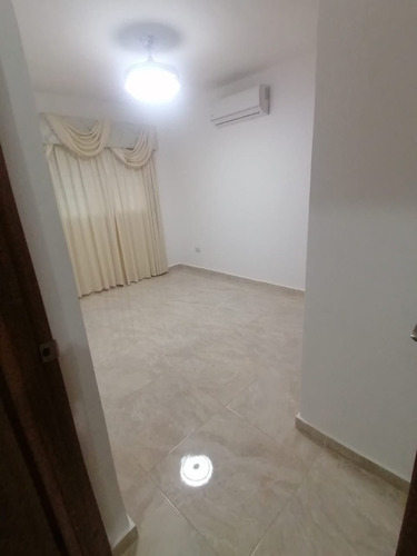 Imagen 5 de 19 de Alquiler Apartamento En La Marginal De Las Américas
