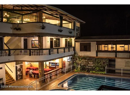 Comercial En Barranquillita Rah Co: 25-1169