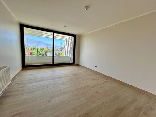 Duplex Con Jacuzzi Y Quincho Privado // 3d + 3b + Servicios