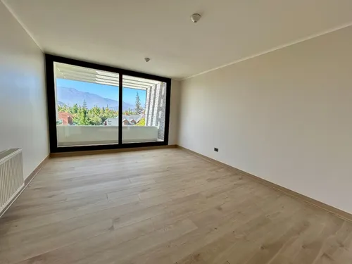 Duplex Con Jacuzzi Y Quincho Privado // 3d + 3b + Servicios