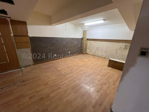 Ana Torres. Local Comercial En Venta 24-22288 En Chuao