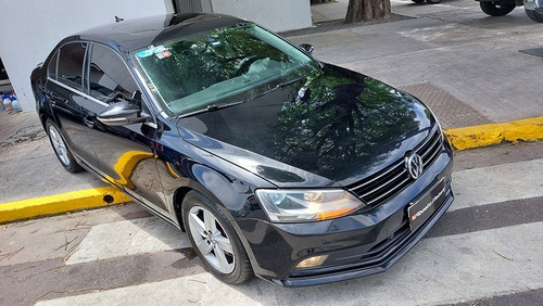 Imagen 8 de 25 de Vw Volkswagen Vento 2016 2.5 Luxury At Gnc Abasto Motors
