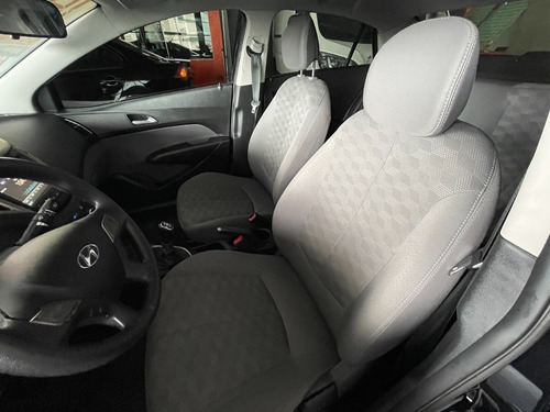 Imagem 13 de 15 de Hyundai Hb20s Comfort Plus 1.6 Flex Completo 2018 Autos Rr