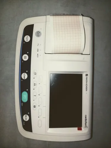 Electrocardiofax Nihon Kohden (Usado)