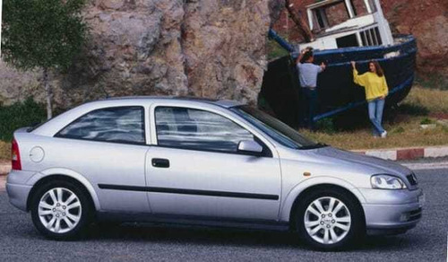 Manguera Línea #2 Caja Dirección Chevrolet Astra 1.8 2003 (Usado)