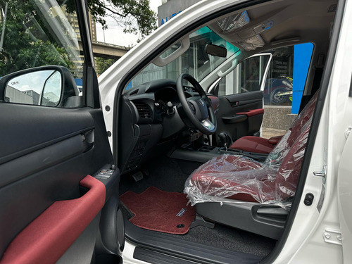 Toyota Hilux Dubai