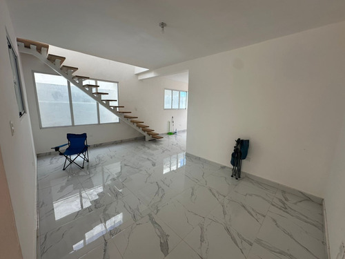 Se Renta Casa Con Piscina En San Isidro Prado Oriental