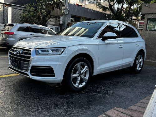 Audi Q5 2.0 L Security