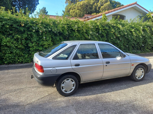 Ford Escort 1.8 Lx Aa Plus
