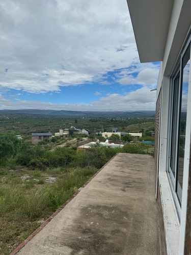 Se Vende Casa En Estancia Vieja De 3 Dormitorios