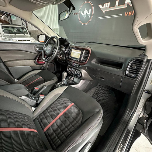 Fiat Toro Freedom At6