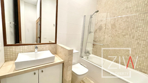 Triplex 5d+6b+5estac- Everest/ Stgo College- Ziw Property
