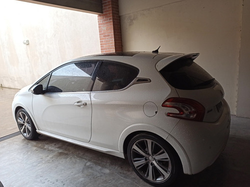 Imagen 8 de 14 de Peugeot 208 2014 1.6 Xy