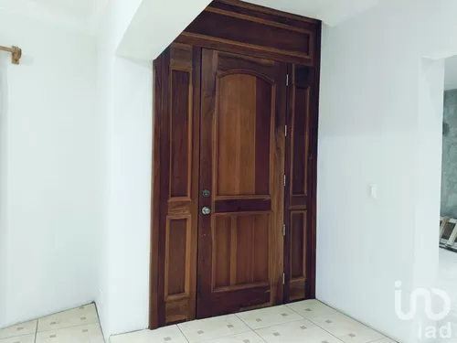Venta Casa 5 Ambientes Yerbabuena