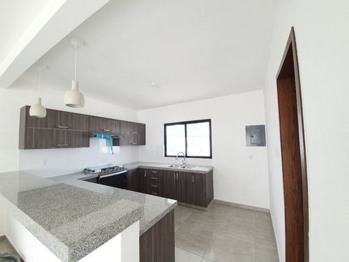 Imagen 8 de 26 de Fracc Lomas De La Rioja Casa En Venta Con Roof Garden Vista