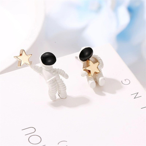 V Aretes Broqueles Asimétricos Astronauta