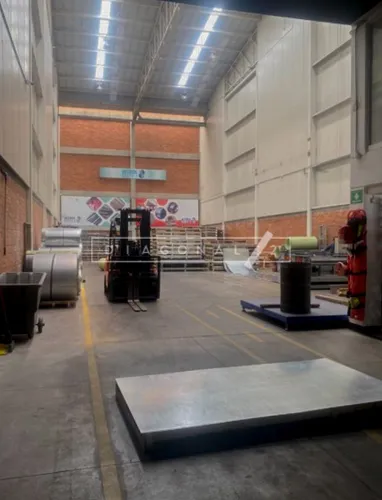 Bodega Industrial En Venta En Atahualpa