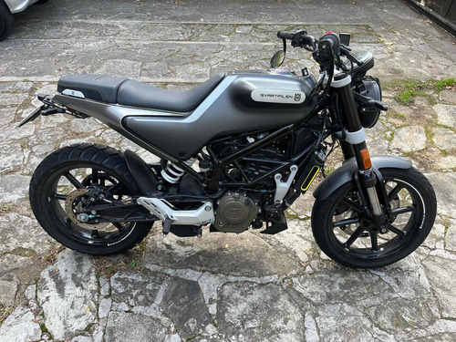 Imagen 4 de 4 de Husqvarna Svartpilen 200