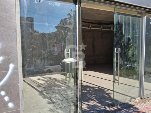 Local De 52 M2 Zenteno - Santiago Centro