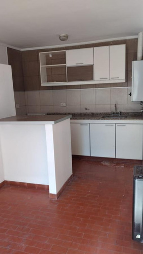 Ph 1 Dormitorio Con Patio- Sin Expensas -calle 131 E/50 Y 52- Zona Hospital Italiano-la Plata