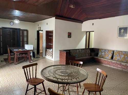 Alugo Casa No Indaiá A 250m Da Praia - (iptu Incluso)