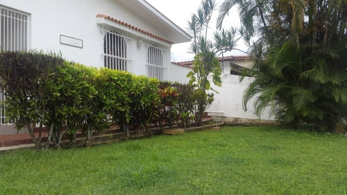 Imagen 12 de 16 de Venta De Casa Dúplex Calle Cerrada Urb. La Viña Cod. 135342