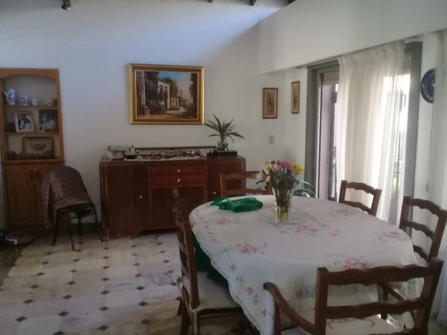 Imagen 5 de 28 de Importante Chalet De 6 Ambientes Sobre Doble Lote