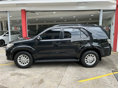 Toyota Hilux 3.0 SRV 4X4 16V TURBO INTERCOOLER DIESEL 4P AUTOMÁTICO